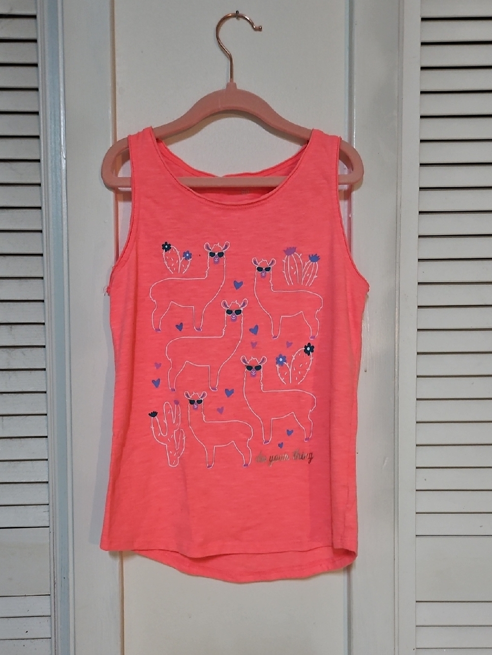 Girls' Coral Graphic Tank Top with Llama Print